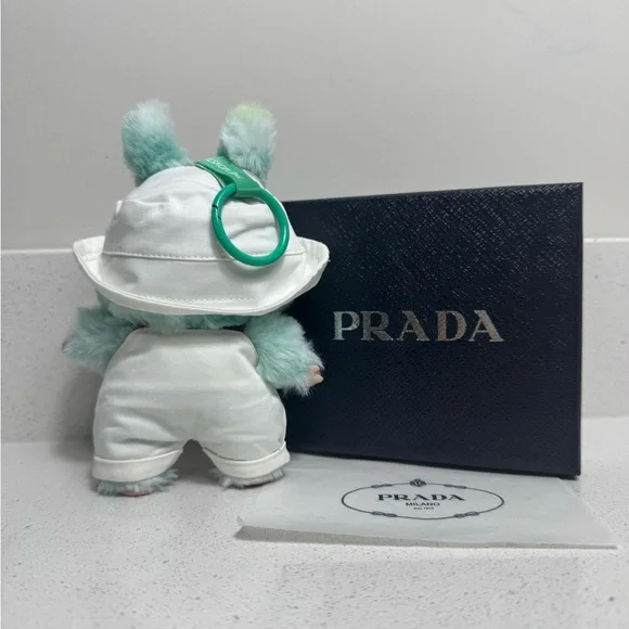 LABUBU FASHION INSPIRED OUTFIT, NEW 🆕 - Picture 2 of 2